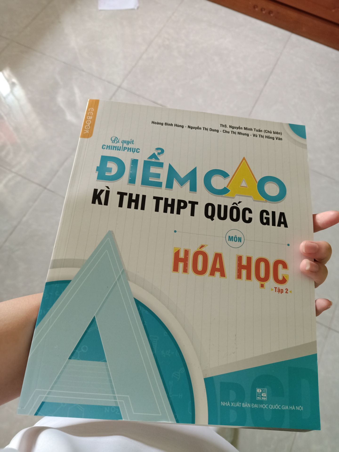 sách hay, không bị nhăn góc, bài tập đa dạng, phần đáp án có lời giải chi tiết có thể hướng dẫn mấy bài mình không biết làm sách hay, không bị nhăn góc, bài tập đa dạng, phần đáp án có lời giải chi tiết có thể hướng dẫn mấy bài mình không biết làm