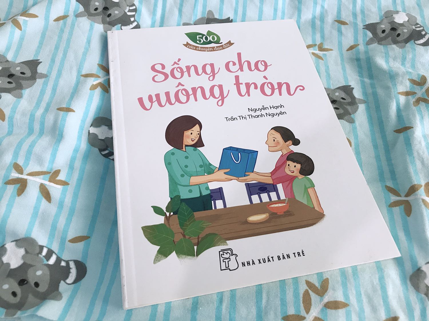 Săn hàng 1k trong dịp sinh nhật Tiki. sách đẹp shipper giao nhanh thân thiện. Chúc mừng sinh nhật Tiki??????????????????????