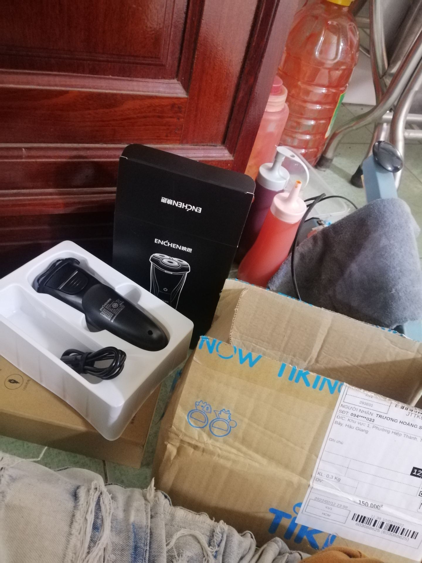 Sản phẩm chất lượng còn nguyên tem và nguyên seal. Rất đáng mua.