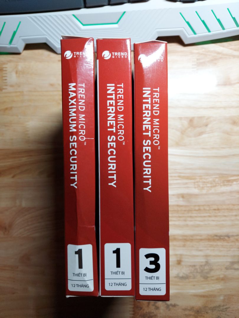 Trenmicro là hãng bảo mật của Đài Loan, router Asus Wi-fi 6 cũng tích hợp bảo mật của hãng này. Đây là năm thứ 2 liên tiếp sử dụng Trenmicro cho máy bàn và xách tay. Trenmicro dùng mượt hơn Kaspersky Internet khá nhiều, ngoài ra Kasperkey có Key dùng thử 3 tháng, 6 tháng trên mạng, nhưng Trenmicro không có loại này. Đây là điều mình thích, bỏ tiền thì phần mền, free đi xin xỏ thì không nên mong mượt tốt.