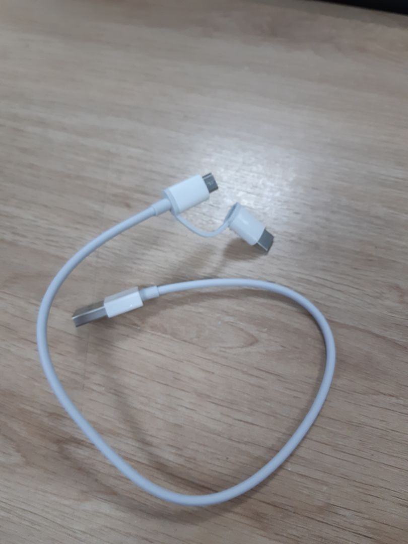 Đây là lần thứ 2 mua sản phẩm này rồi. Cái trước mua lâu lắm rồi vẫn dùng tốt lắm. Vì cần nên mua thêm thôi. Khớp nối chắc chắn đến lúc khớp vào nhiều lúc muốn thoái hai đầu nối cũng hơi mệt ấy. Nhưng cá nhân mình thấy đây là sản phẩm hữu ích với mình tiện dụng. Nếu dây có thêm nhiều màu sắc nữa thì tốt.