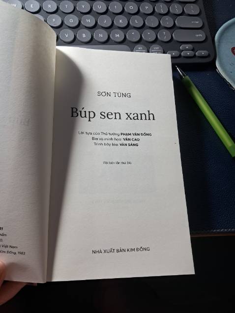 Sách viết về Bác Hồ thời niên thiếu trước lúc ra đi tìm đường cứu nước vào năm 1911.