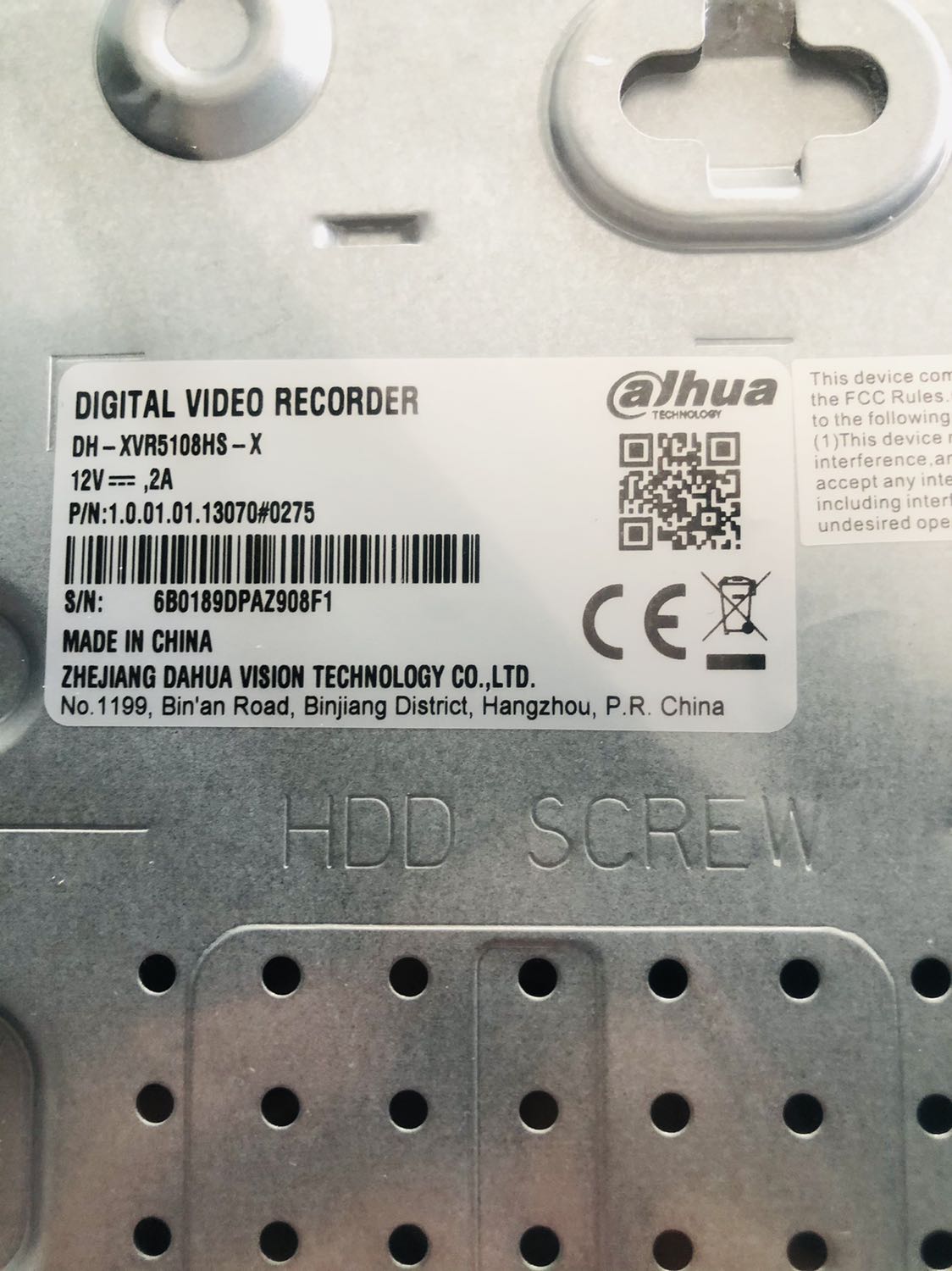 Mua của nhà bán HOÀNG HẢI COMPUTER. 
sản phẩm giao đúng mã 5108 HS , 
( ĐÚNG HÀNG NHẬP KHẨU ) 

Sử dụng thêm được 4 Cam IP ( Tổng cộng được 12 CAMERA )

Mình có mua thêm 1 cam màu của dahua mã 1239 ( giá 599k) gắn vô thêm cho chất lượng hình ảnh màu ban đêm rõ nét. Zoom lên khoảng cách 25 m thấy rất rõ .Cái thằng kia đang tè trước cổng doanh nghiệp.?

Do còn 7 Camera đời củ chuẩn HD nên mình phải mua đầu dahua 5108 HS , nó mới tương thích với cam củ . 

Kg ngờ đầu ghi 5108 HS HÀNG NHẬP KHẨU CỦA NHÀ BÁN HOÀNG HẢI COMPUTER. CÓ TEM CHÍNH HẢNG . Khi gắn vô với cam củ chất lượng hình ảnh cho ra cải thiện hơn trước gấp đôi , rất rõ nét. Kg bị nhiều. 

Các bạn nên chọn mua hàng nhà bán tin cậy uy tín giao đúng MÃ BẠN CHỌN hàng nhập khẩu thì mới được chất lượng như mình nói nhé. 
Do bên ngoài có hàng VN , a thợ lắp cam nói. ?