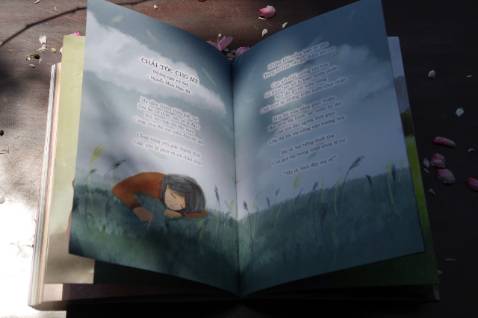 Thơ hay, cảm xúc. Tranh minh họa rất đẹp. Cầm trên tay cuốn sách mà cảm thấy vô cùng trân trọng!