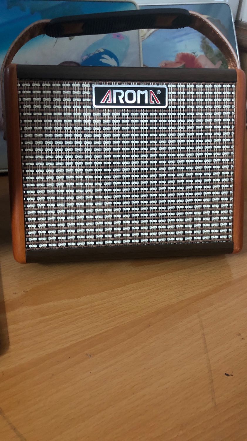 Loa dùng chưa dc 3 tháng bị lỗi hỏi shop k thấy phản hồi