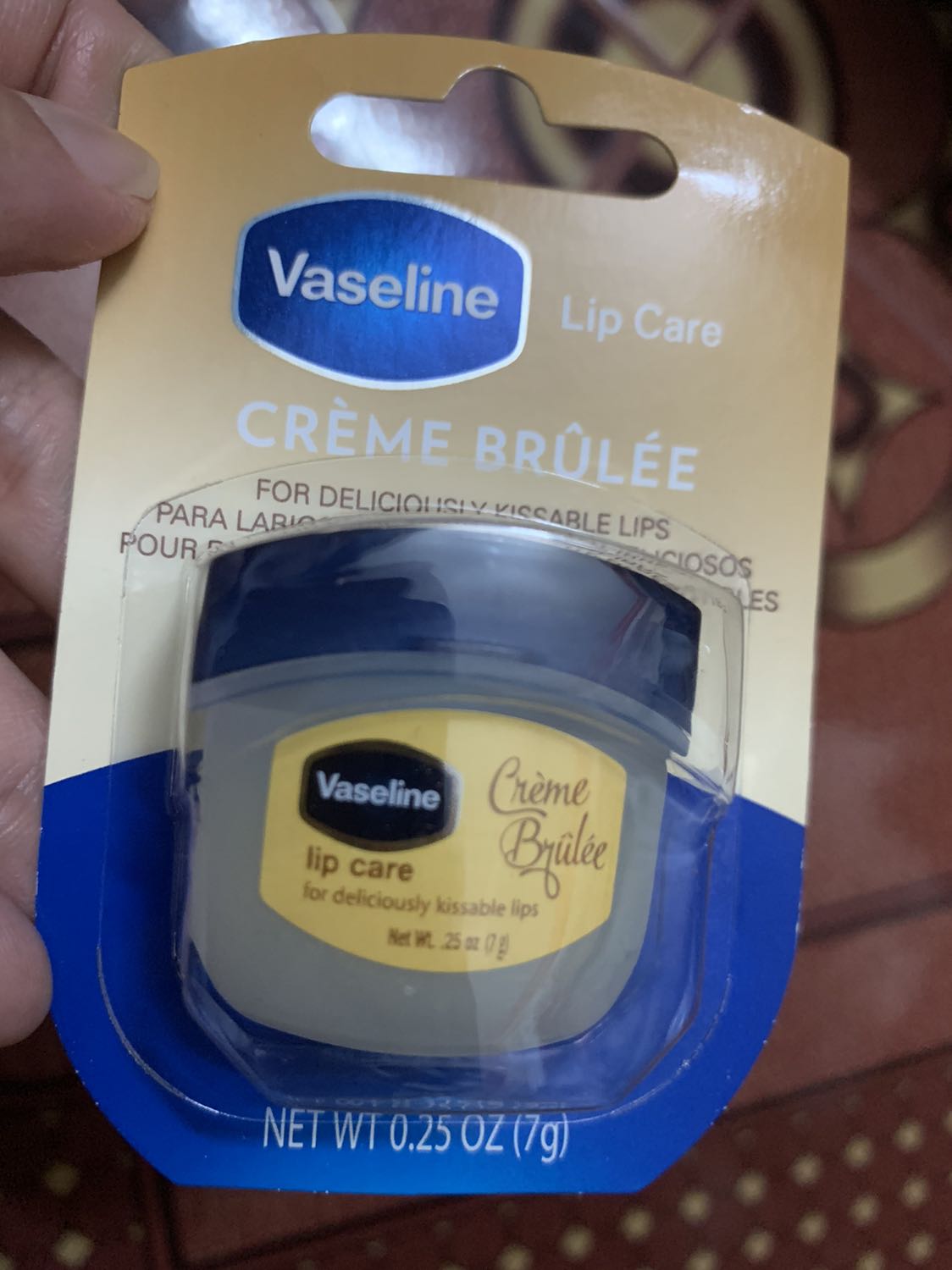 Xưa giờ toàn xài loại original, nay xài thử mùi vani xem thế nào. Không phải tiki trading nhưng giao hàng cũng nhanh. Chưa xài nên chưa biết chất lượng sản phẩm nhưng cảm quan là ok!