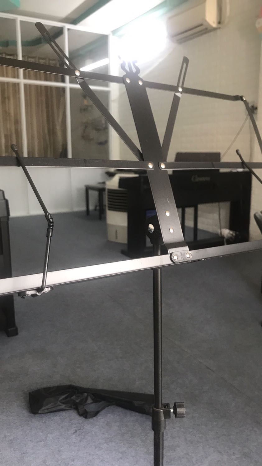 Giá để sách đàn guitar đẹp, giá rẻ, tiki giao nhanh lắm luôn