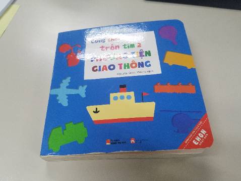 Khi nhận sách thấy mép dưới đã bị bong như sách đã bị dùng nhiều lần. Ngoài ra những hình bên trong đã bị bóc rồi không giống như sách nguyên bản. Cảm thấy không hài lòng.