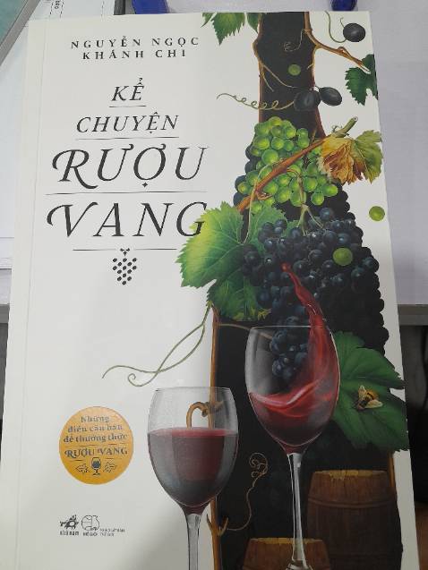 Sách thú vị, in đẹp, mua hợp lý.