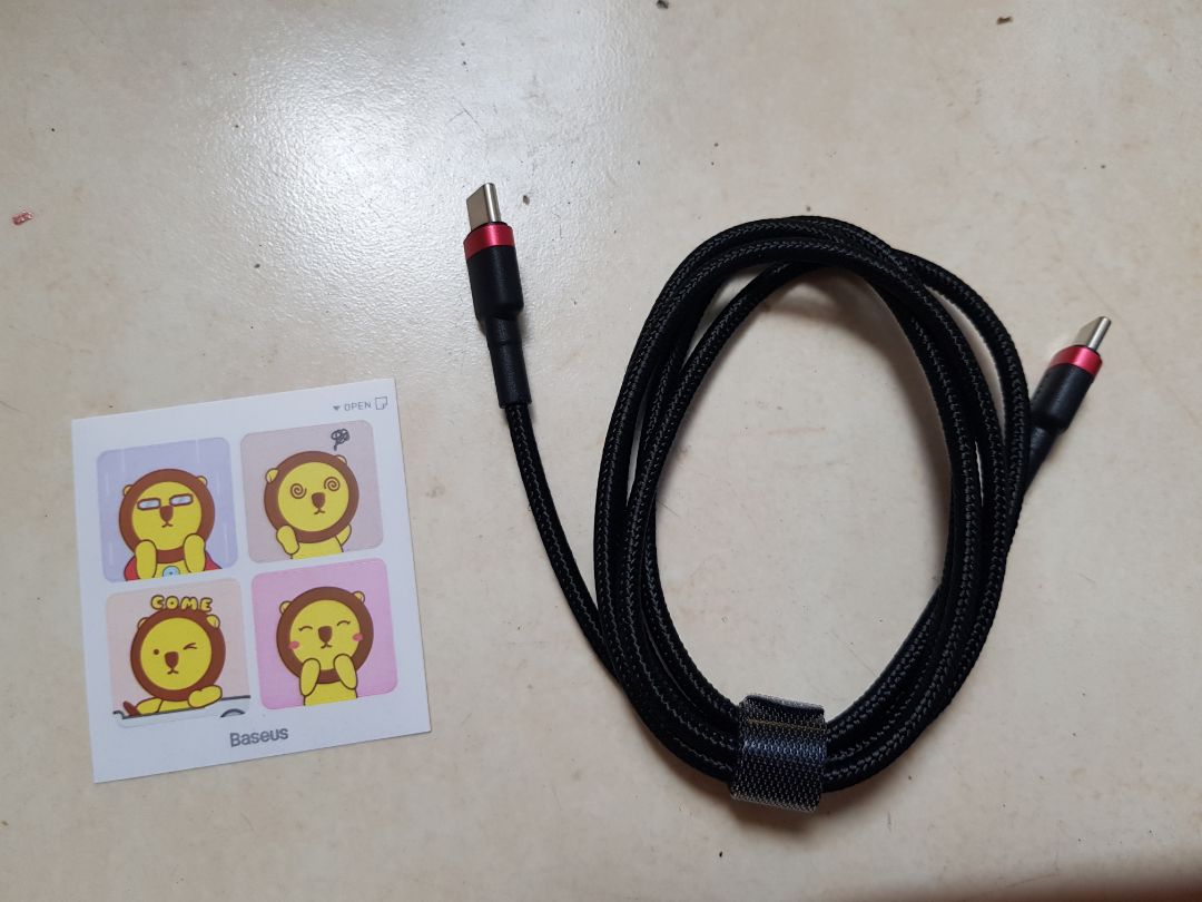 Cáp dùng ổn, cắm điện thoại vào có báo sạc nhanh