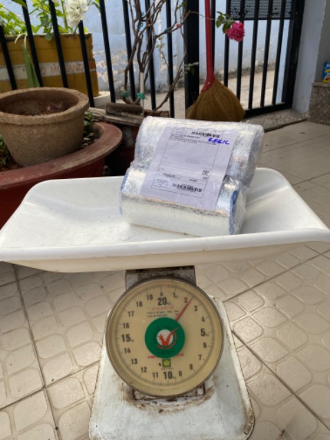 Giao hàng không đủ trọng lượng,trọng lượng hàng 3kg giao 2,3kg