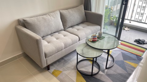 Ghế rất đẹp và chắc chắn. Chăm sóc KH tốt.