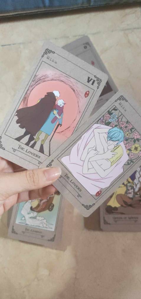 Giao nhanh, đẹp, bài khá mỏng, nch cầm vừa tay