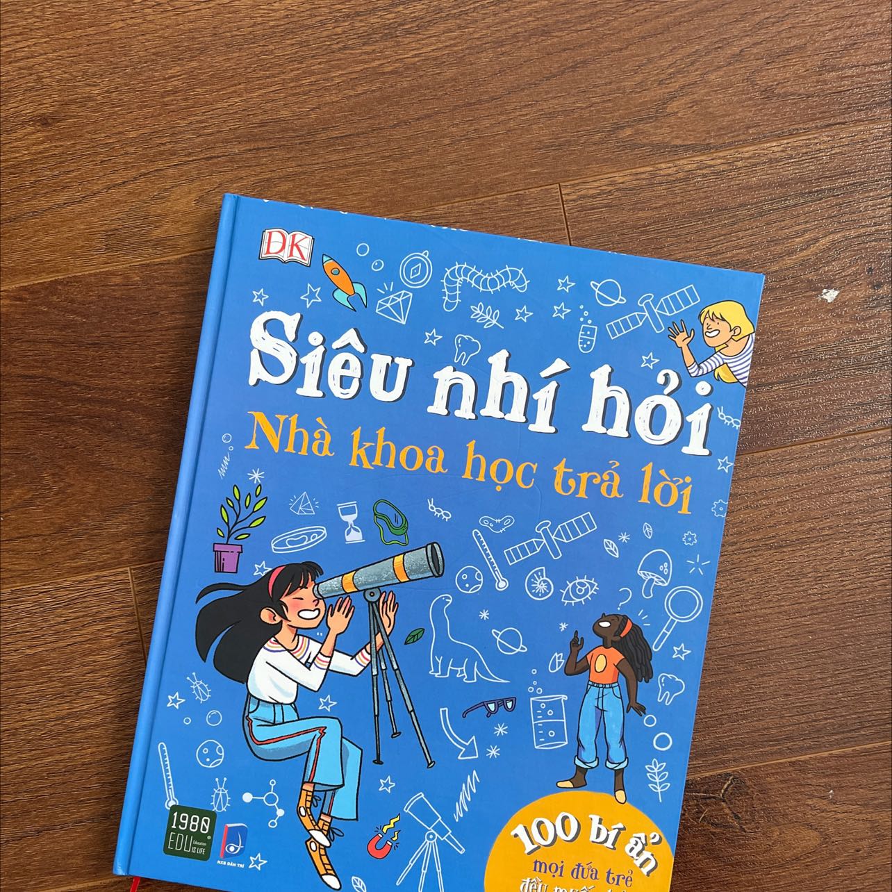 Đóng gói cẩn thận, sách in đẹp, minh hoạ rõ ràng