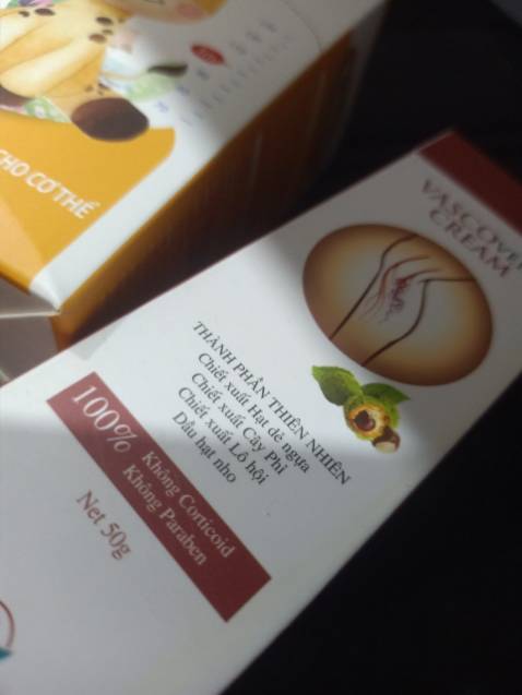 Bị suy giãn tĩnh mạch lâu nay, đã sử dụng được 4 hộp rồi thấy hiệu quả, khi bôi cảm giác ấm nóng đỡ tình trạng chuột rút