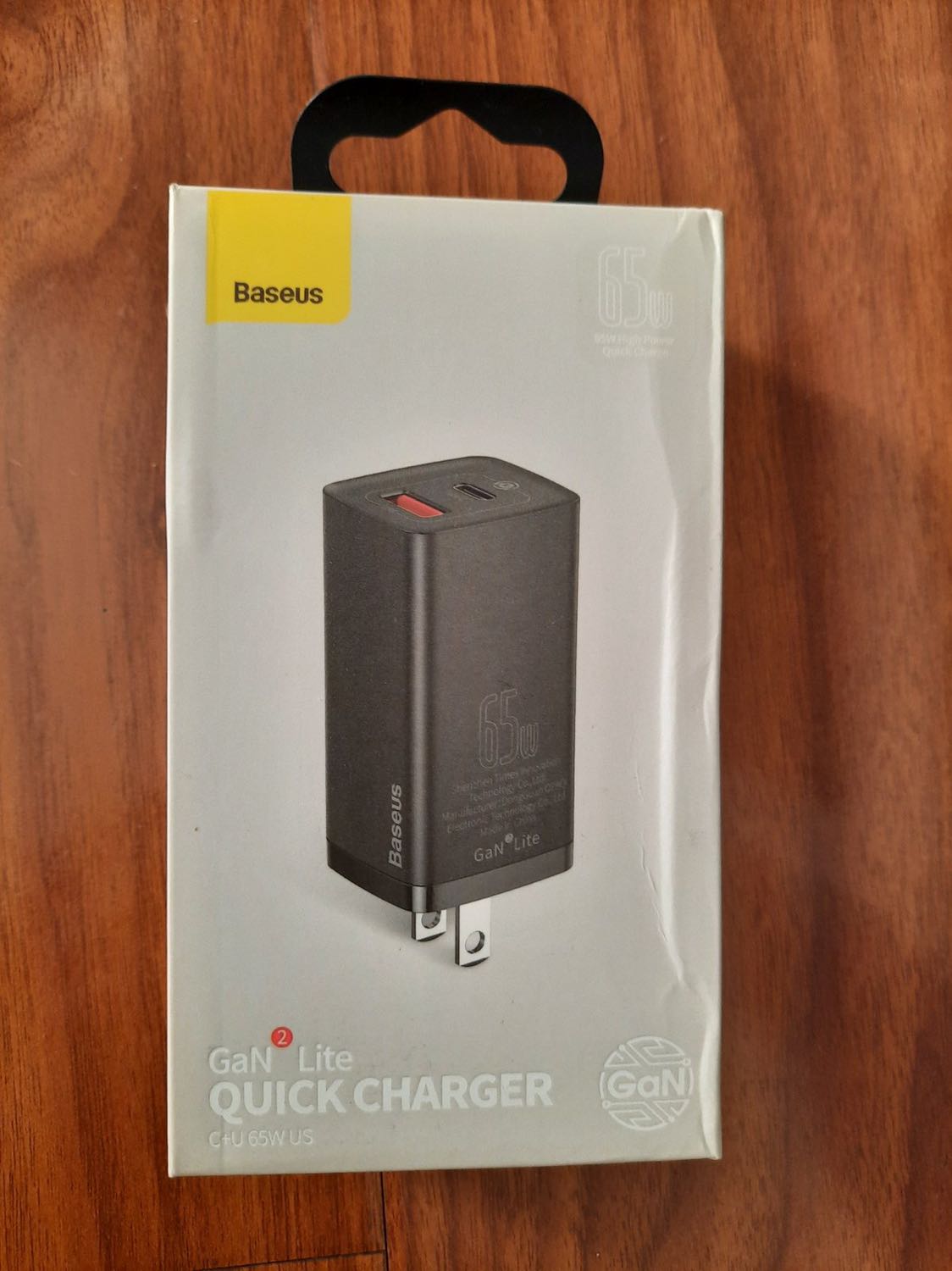 Shop giao sai hàng. Mua Pro mà giao Lite.
Tôi cần đổi lại hàng Pro