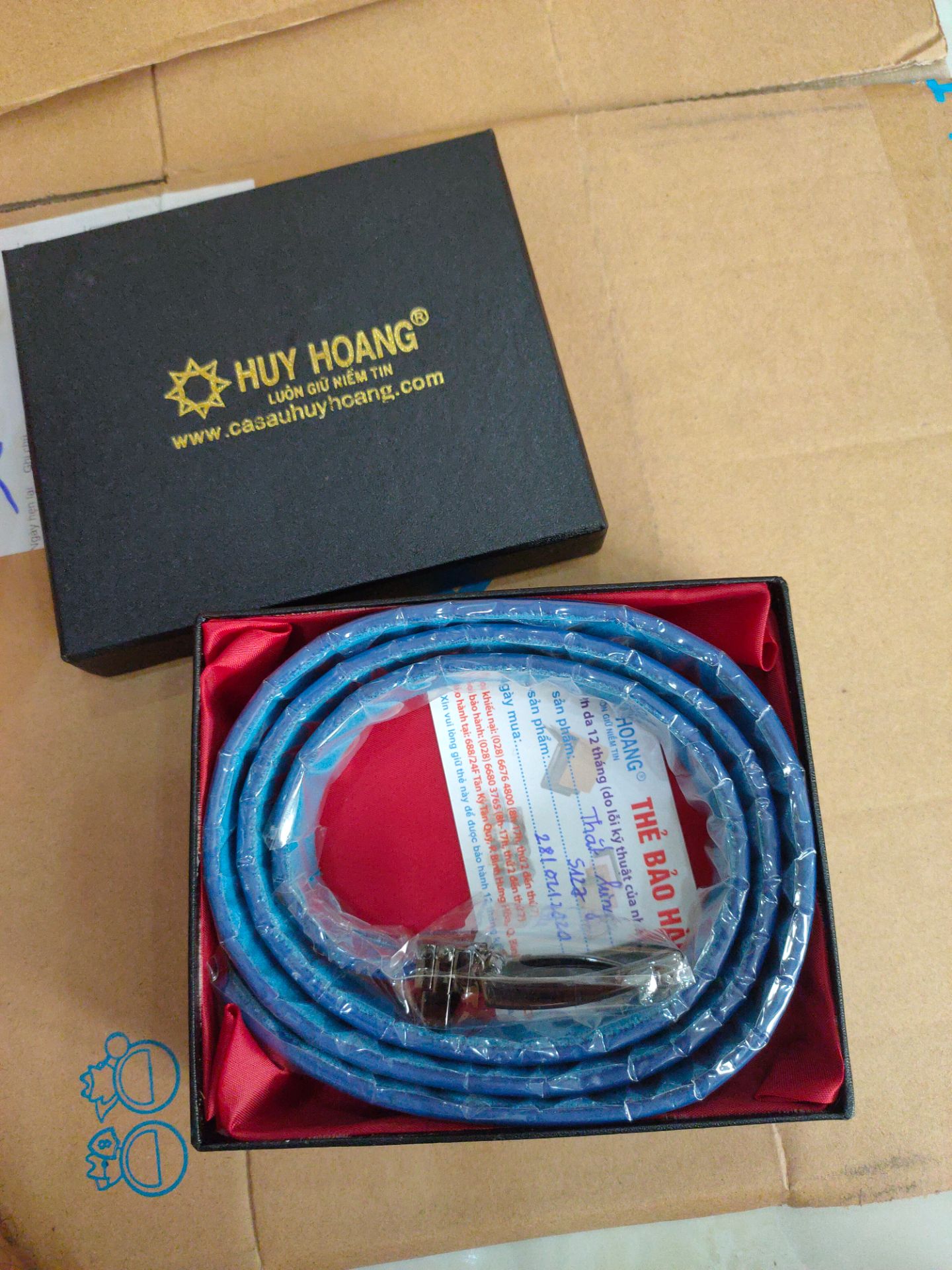 Dây mềm mịn. Rất mềm đẹp lắm da thật... có hộp và thẻ bảo hành đầy đủ.... Sẽ tiếp tục ủng hộ