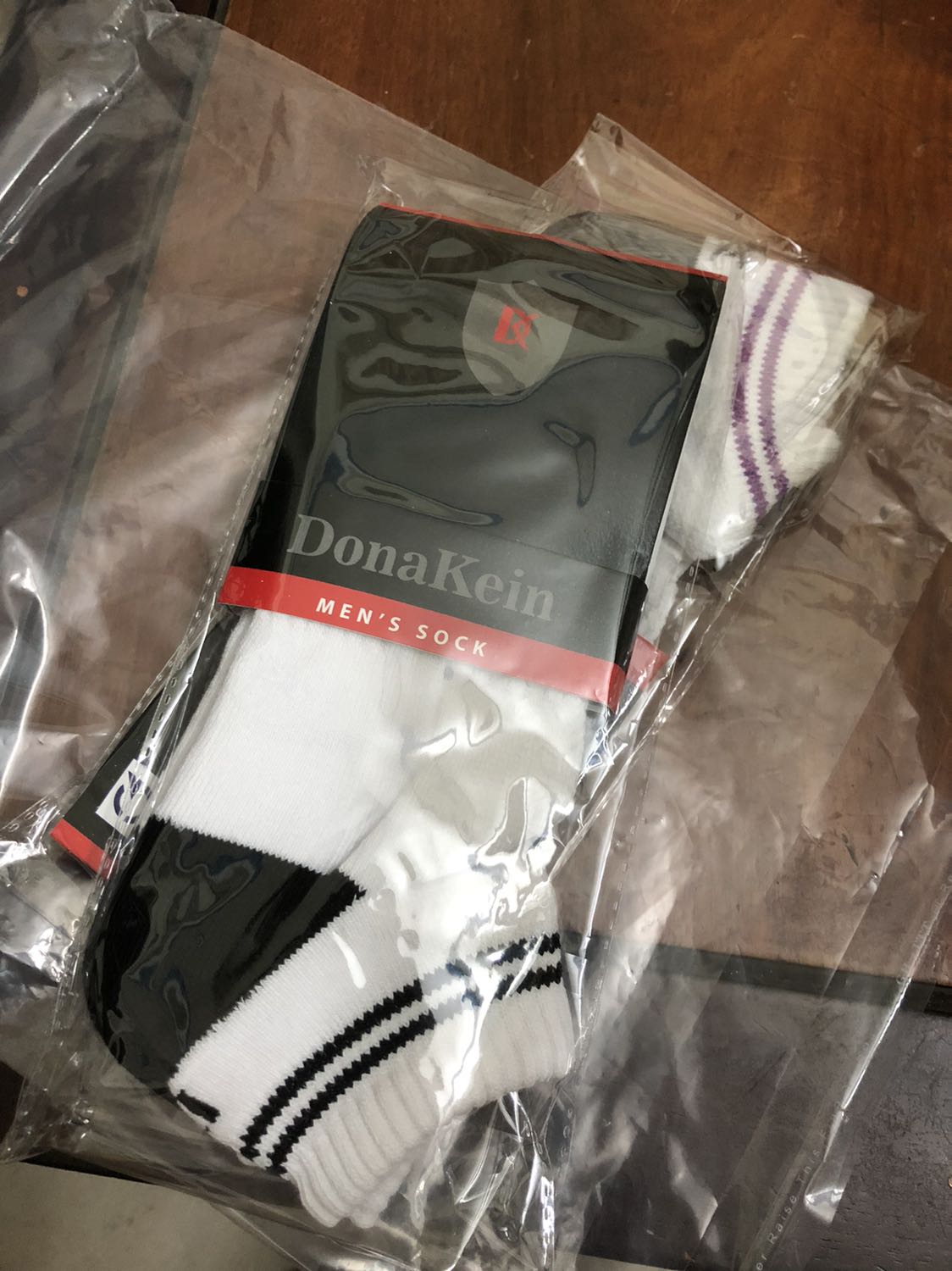 Mua vớ nữ mà giao vớ nam là sao nhỉ shop ơi?!