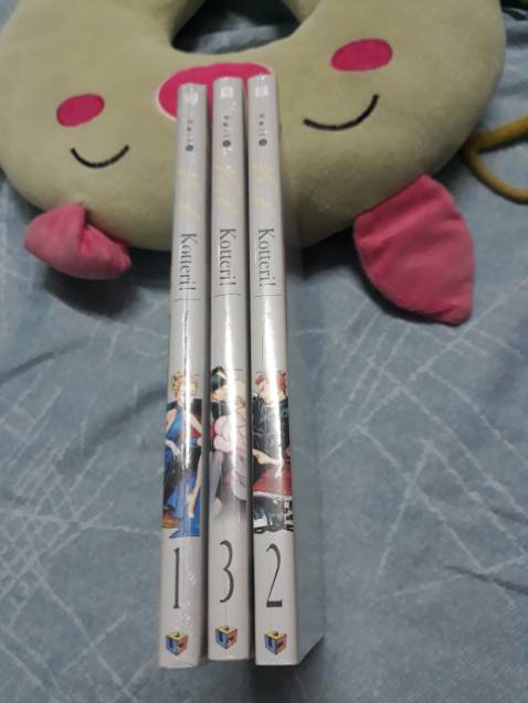 Hàng giao nhanh, sách đóng gói cẩn thận, có postcard tặng kèm. ND thì mình chưa có tg đọc nên chưa đánh giá được, nhưng chắc là ổn thôi hi hi.