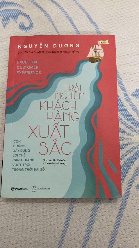 Hình thức ổn, nội dung cần phải đọc đã. Khâu đóng hàng sơ sài nên khi vận chuyển bị gãy - nát góc