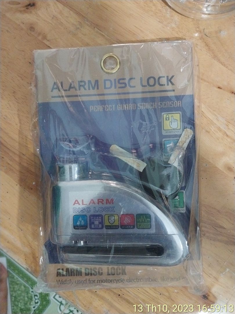 Giao hàng thân thiện. 
Sản phẩm gần như quảng cáo...
Máy hú tạm được. 
Khóa tạm được.