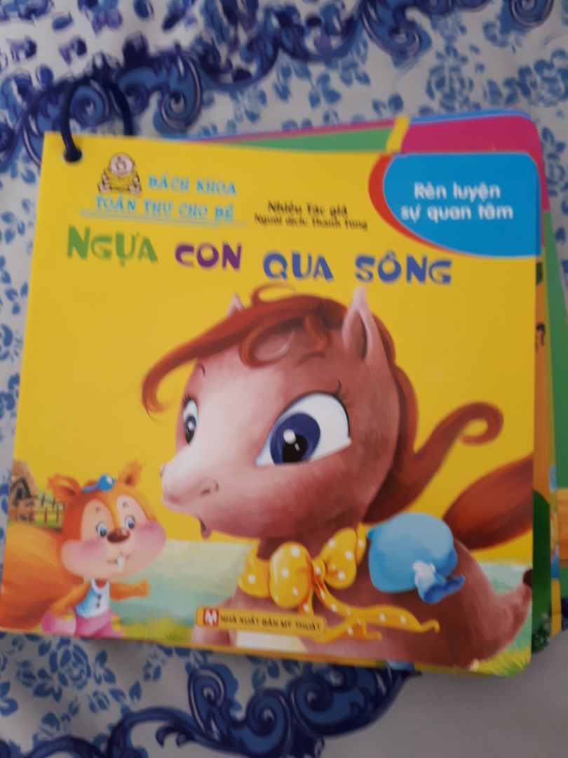 Bé nhà mình rất thích cứ đọc đi đọc lại nhiều lần. Tiki giao hàng cẩn thận. 5 sao