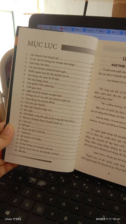 Một cuốn sách hay, có ích cho những người muốn nói chuyện, muốn kể chuyện nhưng không buết từ đâu. Cuốn sách dành cho các bạn sale muốn tìm kiêms chăm sóc khách hàng.