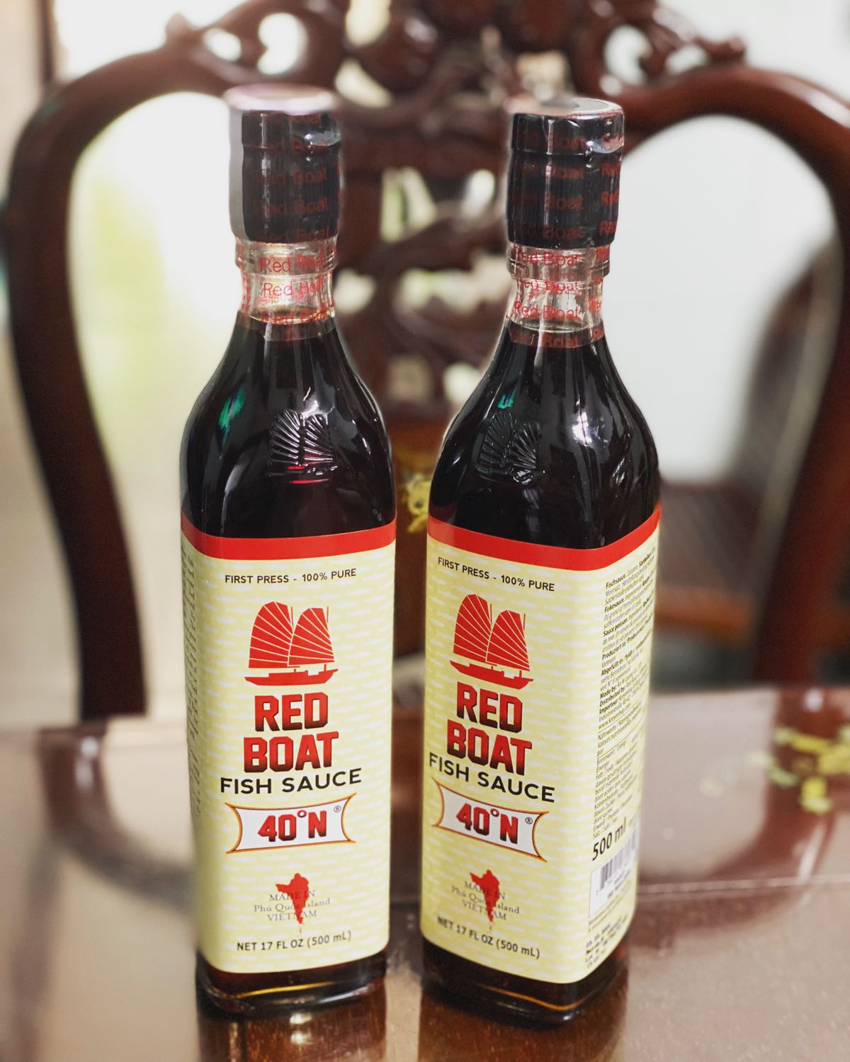 Giao hàng nhanh chóng. Nước mắm chuẩn ngon giá hợp lí! Shop phản hồi khách nhanh chóng. Đặc biệt shop gói hàng siêu kĩ! Cực kì hài lòng!