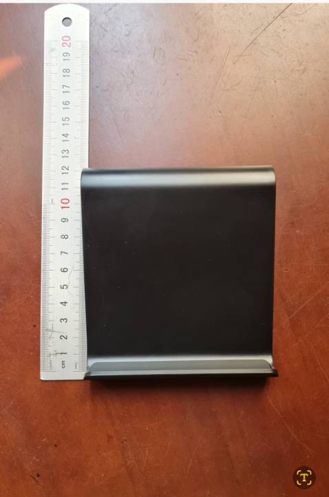 Đóng hộp cẩn thận, sản phẩm đẹp, chắc chắn, kích thước đúng như mô tả, để máy tính bảng 10 inch vô tư