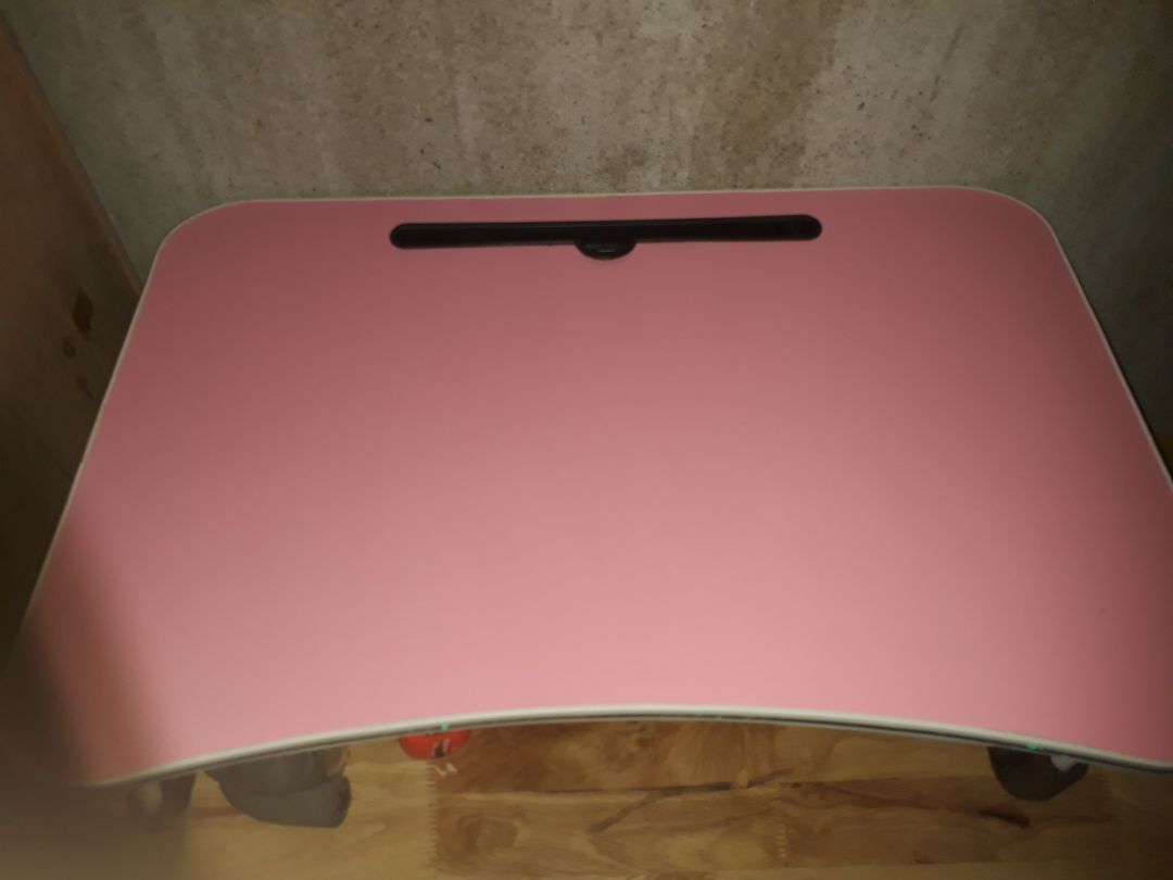 mà cái miếng chống trượt là bằng mút xốp chứ k phải miếng cao su. không bị nứt đóng gói rất kĩ 5 sao mà cái miếng chống trượt là bằng mút xốp chứ k phải miếng cao su. không bị nứt đóng gói rất kĩ 5 sao