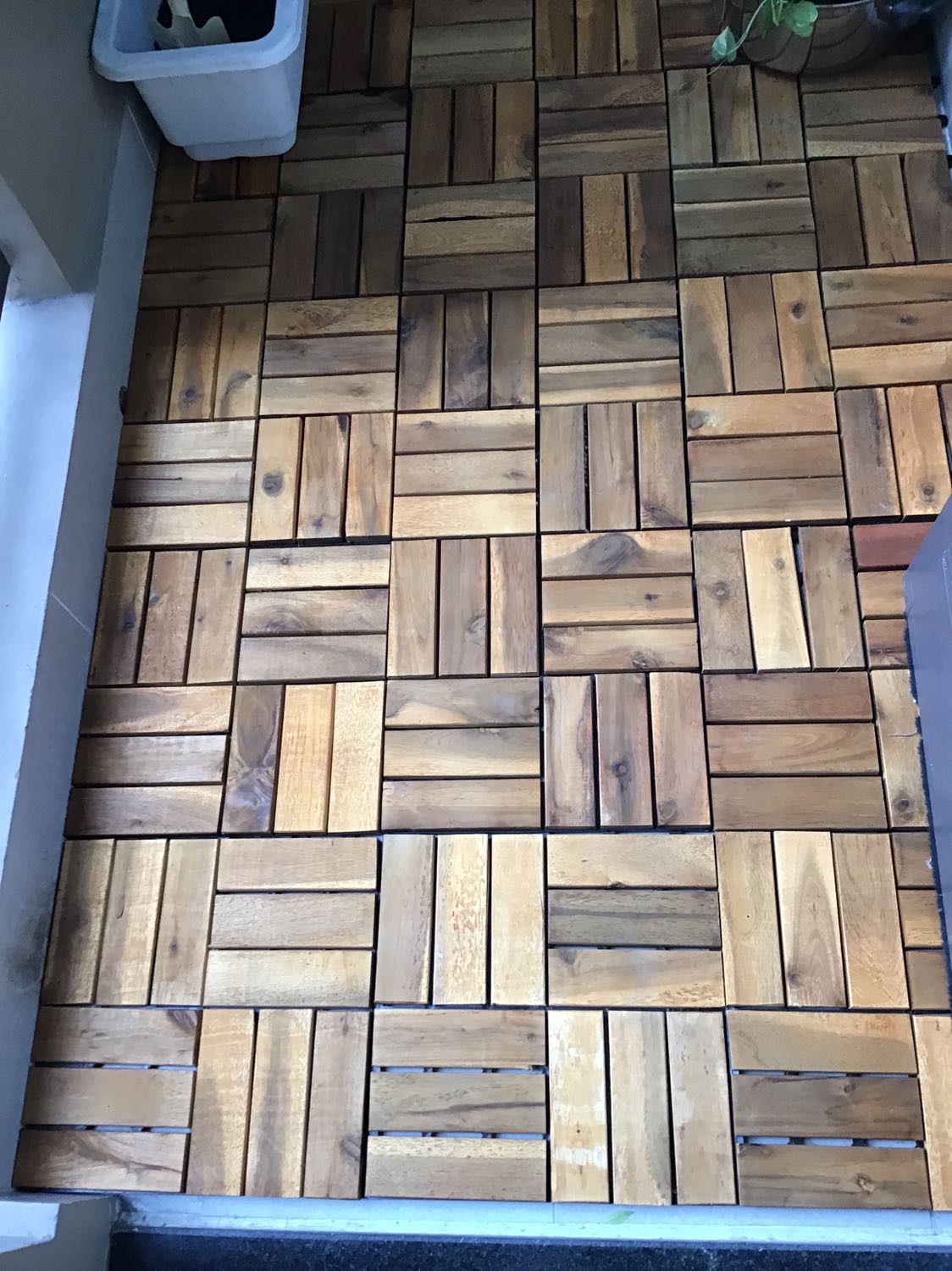 hàng màu sắc ok, dể lót , đẹp . Nhưng bộ phận gia hàng ko gọi báo lấy hàng, chỉ khi vào kiểm tra đơn hàng trên Tiki mới biết xuống kho hàng c/c lấy. Đã có tình trạng mất hàng ở c/c nên khi giao hàng phải gọi báo để biết mà nhận, tránh tình trạng thất lạc phiền phức