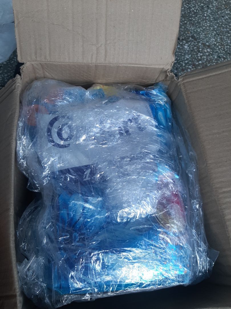 Đóng gói rất cẩn thận, giao hàng nhanh chóng. Điểm trừ là không gửi khăn km theo thông tin đã đăng