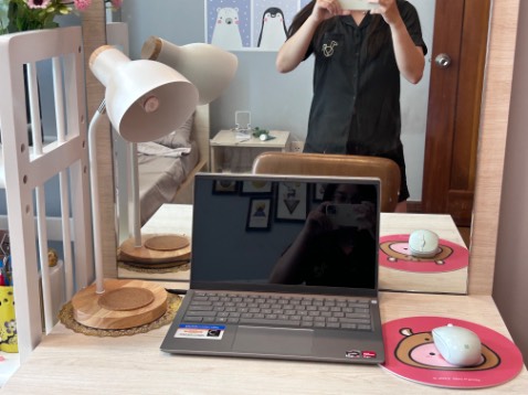 Hàng rất đẹp, sáng rõ và có ba chế độ màu. Tuy nhiên mình đặt có điều chỉnh độ sáng nhưng shop chỉ giao loại có công tắc tắt mở 🥹😞