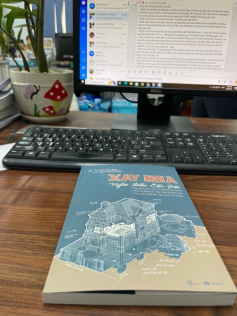 Sách hay, là một Cẩm nang rất cần thiết cho những ai có kế hoạch xây và sửa chữa nhà, từ A-Z cho quá trình chuẩn bị đến khi hoàn thành một ngôi nhà, phân tích những mặt ưu và nhược điểm của từng thiết kế, từng hạng mục giúp chúng ta sáng suốt để hoàn chỉnh một ngôi nhà riêng đặc sắc với phong cách của mình! Cảm ơn nhóm tác giả của cuốn sách! Sạch in đẹp, rõ ràng, hình ảnh sinh động!