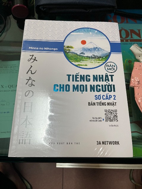 Shop đóng gói cẩn thận và giao nhanh. Sách seal, giá tốt. Luôn mua sách trên tiki.