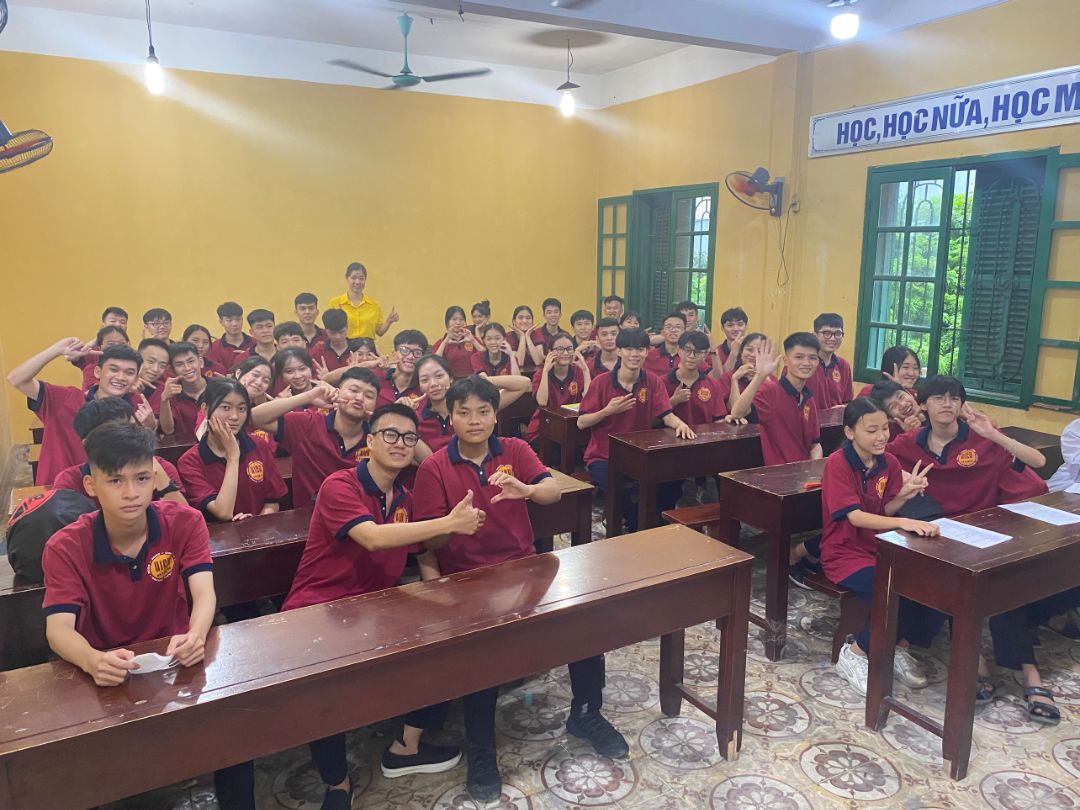 shop đóng gói kĩ  , giao nhanh bên trong nhiều tờ phiếu lắm !!!