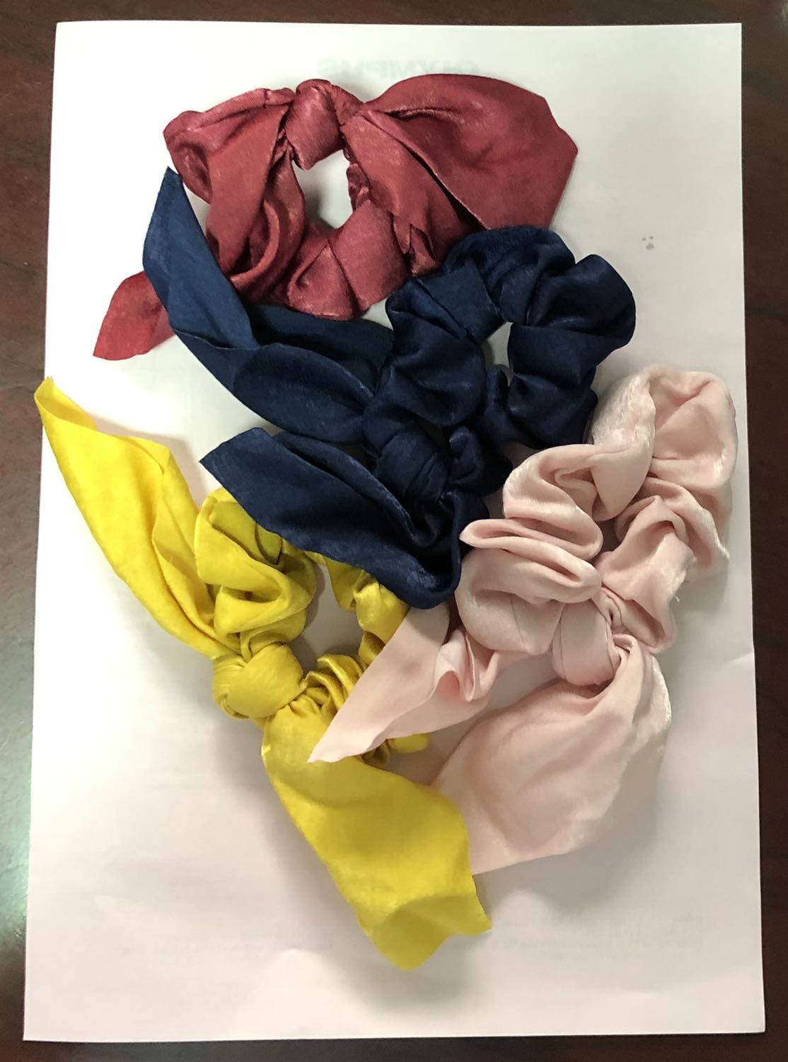 Màu sắc bên ngoài xấu không như ảnh.