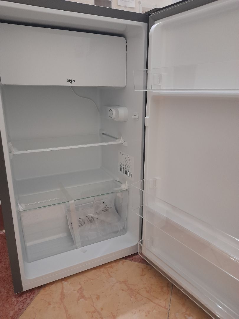 Giao hàng nhanh chóng trước giờ hẹn, shipper vô cùng tận tình, sản phẩm đẹp giống như mô tả, chưa sử dụng nhg cảm quan ban đầu khá ưng