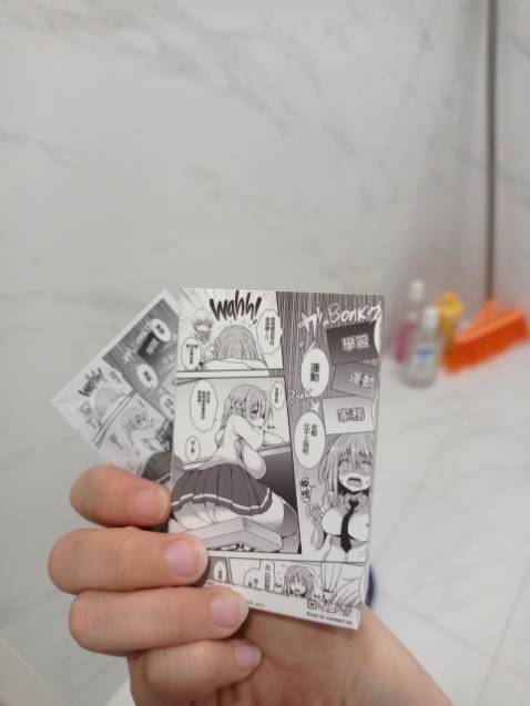 Đóng gói chắc chắn chu đáo, che tên kín đáo, đảm bảo bảo mật hàng hóa, mua hàng ở đây cũng nhiều lần rồi, mà lần nào cũng có thư cảm ơn kèm giấy thơm hết, giá cả thì phải chăng, tiết kiệm và đảm bảo an toàn chính hãng hơn so với những hàng trôi nổi trên thị trường! Sẽ còn mua hàng của shop dài dài