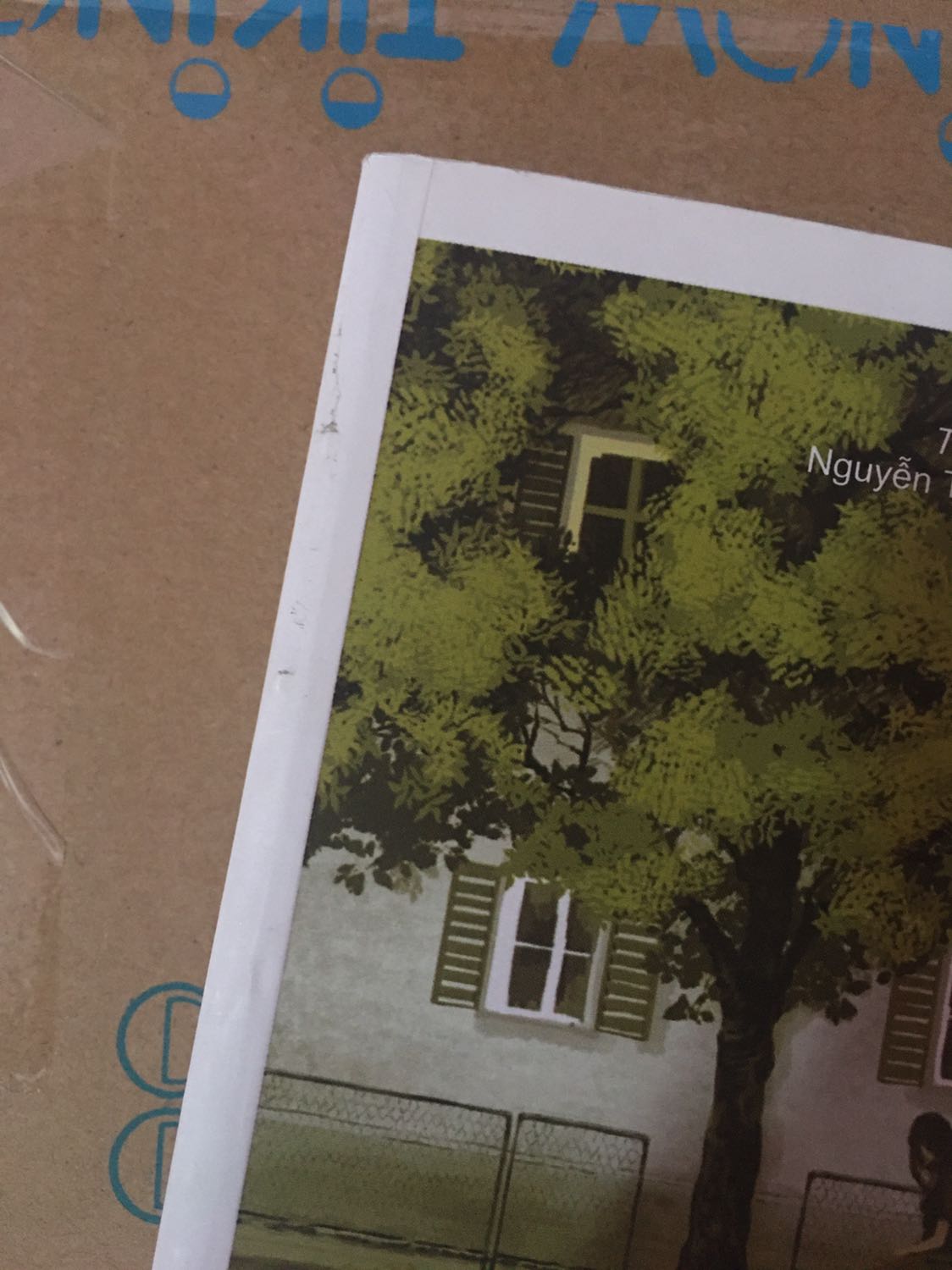 Nội dung rất hay nhưng sách khi giao bị dơ, gáy sách nhăn. Mong lần sau tiki chú ý hơn ạ