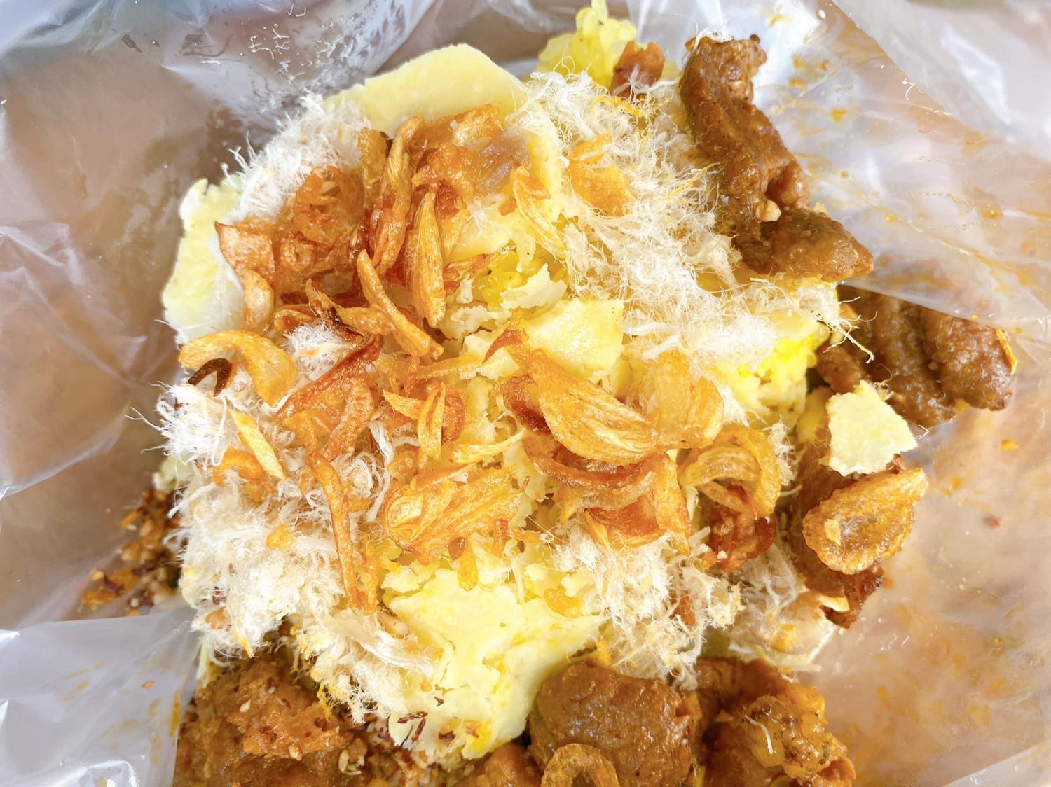 Giao hang nhanh. Chat luong oke. Ủng họ shop nhieu