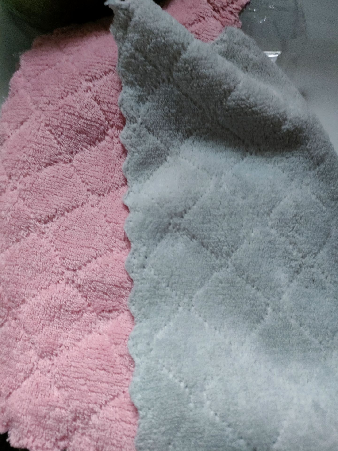 bé rất thích.khăn thì rẻ hơn so với nhiều shop khác