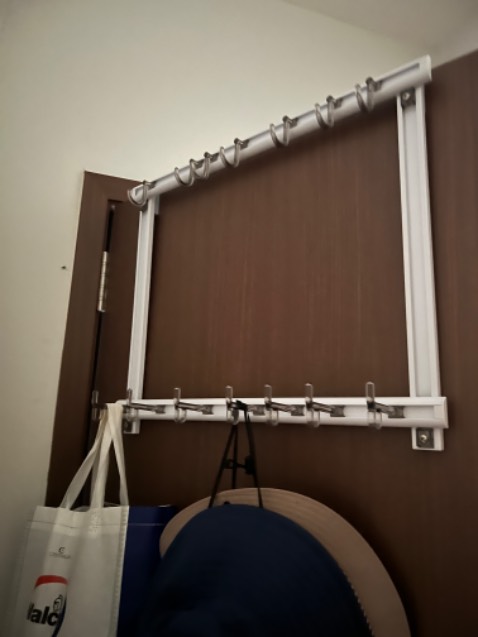 Lần đầu giao tiệm giao sai mẫu, sau đó liên hệ Tiki và đã nhận được hàng đúng yêu cầu. Khá dễ lắp, chắc chắn.