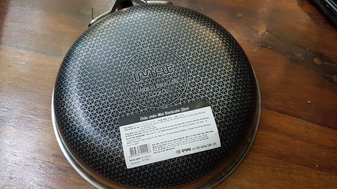 Hàng chính hãng, hơi mắc nhưng chất lượng. Nóng nhanh. Hơi buồn xíu là vừa mua xong thấy shop giảm giá 14%.