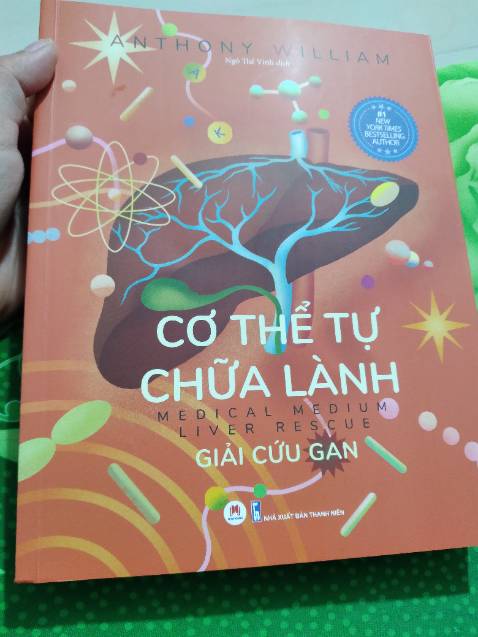 Mình từng chứng kiến nhiều người thân yêu lần lượt qua đời vì sức khỏe, ngay cả bản thân mình cũng gặp nhiều bất ổn. Cho nên thay vì đặt ưu tiên sự nghiệp, tiền bạc, gia đình, tình cảm thì mình đưa sức khỏe lên hàng đầu. Mình cũng đã và đang tìm hiểu đọc sách liên quan đến sức khỏe, phương pháp để cơ thể tự chữa lành, hạn chế dùng thuốc. Quyển sách này thật sự rất bổ ích với mình hiện tại.