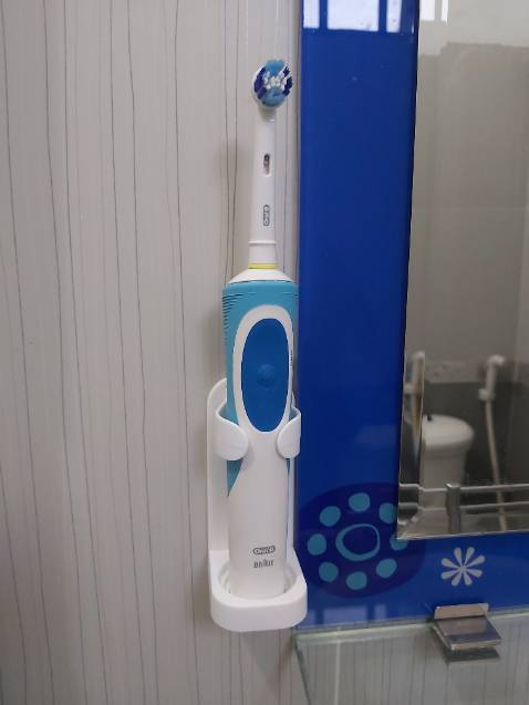 Mới ráp xong, khá dễ dàng, chất liệu cũng chắc chắn. Hy vọng là keo dán có thể sử dụng được lâu.