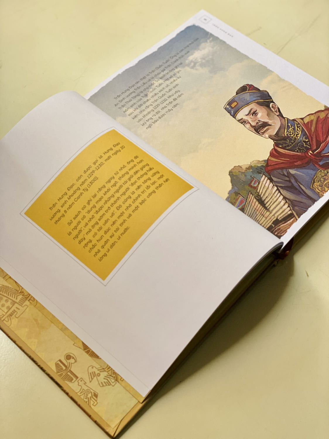 Sách bìa cứng, in màu toàn bộ, tranh minh hoạ đẹp. Nội dung hay. Giao hàng nhanh, đóng gói ổn, 2 quyển nhận được đều nguyên vẹn.