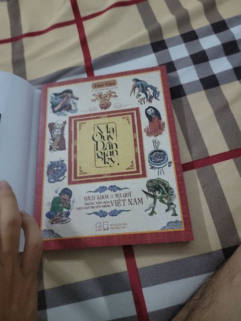 Thật sự sách quá hay giao hàng nhanh nha Giao hỏa tốc mà rẻ quá chừng sách quá đẹp không hư hỏng chỗ nào