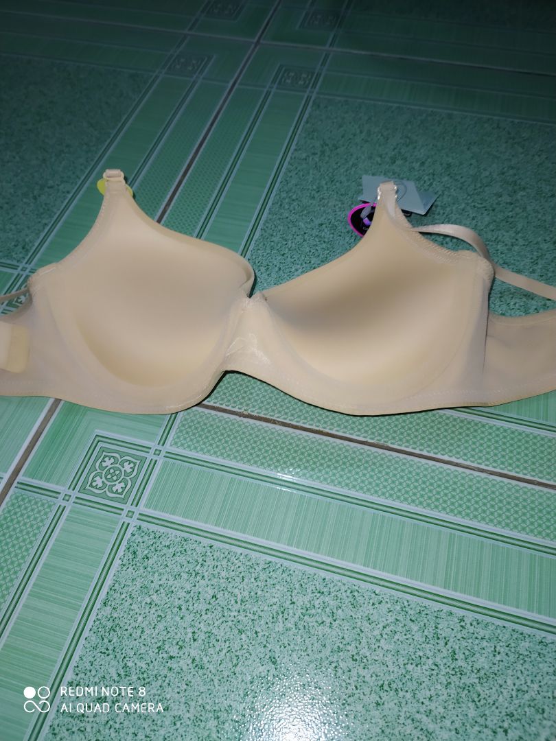 Áo đẹp, đóng gói cẩn thận, giao hàng cực nhanh. Chất liệu vải mềm mịn. ?