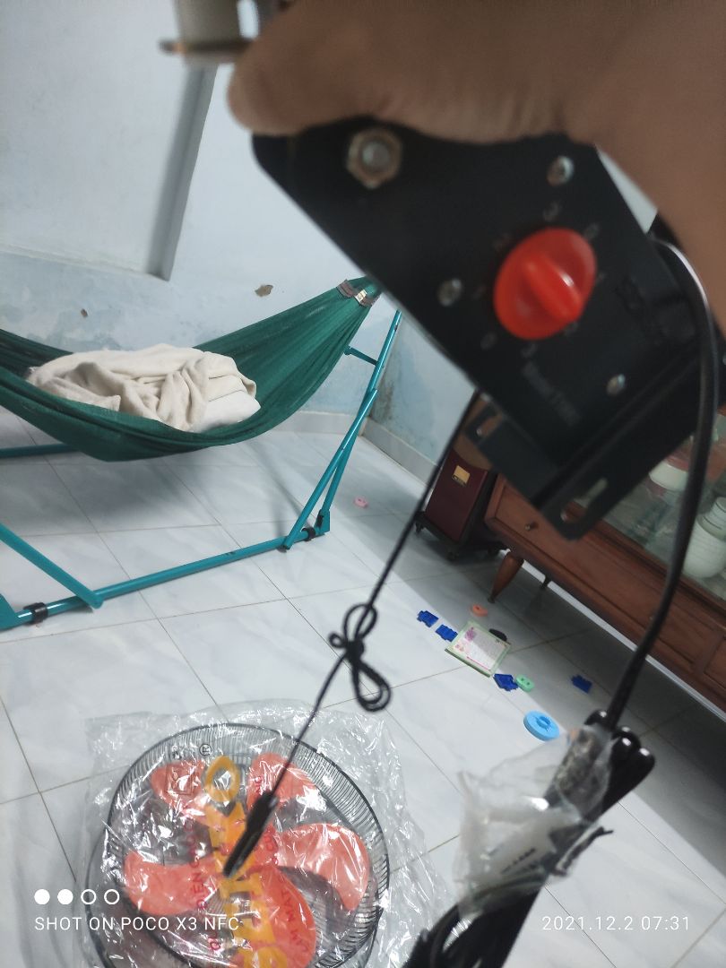 đặt 7 cánh 2 dây mà giao 5 cánh 1 dây. đề nghị trả hàng hoàn tiền. bực đặt 7 cánh 2 dây mà giao 5 cánh 1 dây. đề nghị trả hàng hoàn tiền. bực